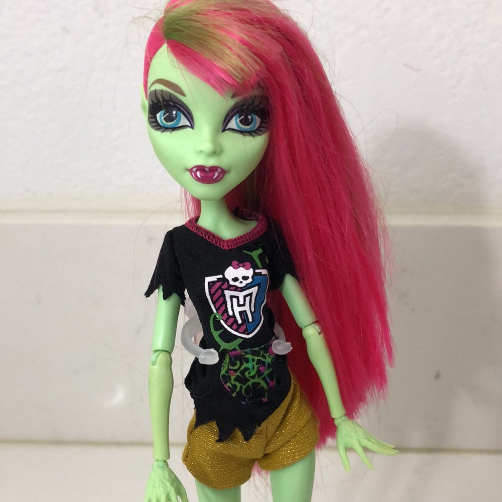 Monster High doll, Ivy Mcflytrap - Picture 2 of 6
